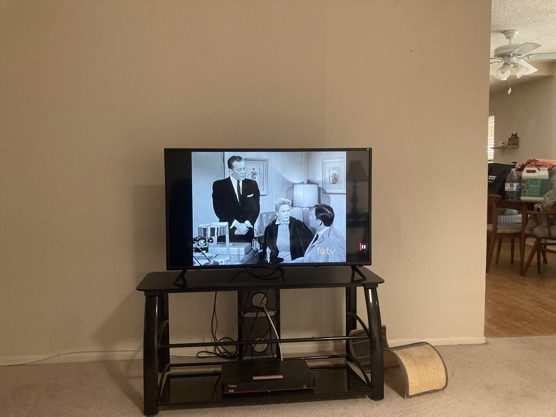 43” Scepter Flatscreen TV