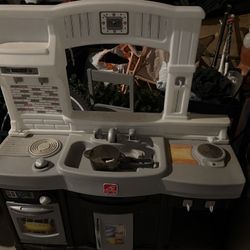 Play Kitchen