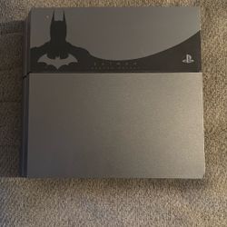 Used PS4(PlayStation 4)