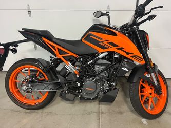 2023 KTM DUKE 200