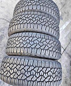 275/65/20 Goodyear vendo un set de llantas usadas excelente condiciones de vida las 4 ✅🤩I am selling a set of used tires, all 4 in excellent living c