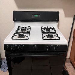 GE Gas Stove