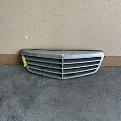 10-13 Mercedes Benz E350 Front Grille Grill Gril Delantero De Alante Part Parts 2010 2011 2012 2013