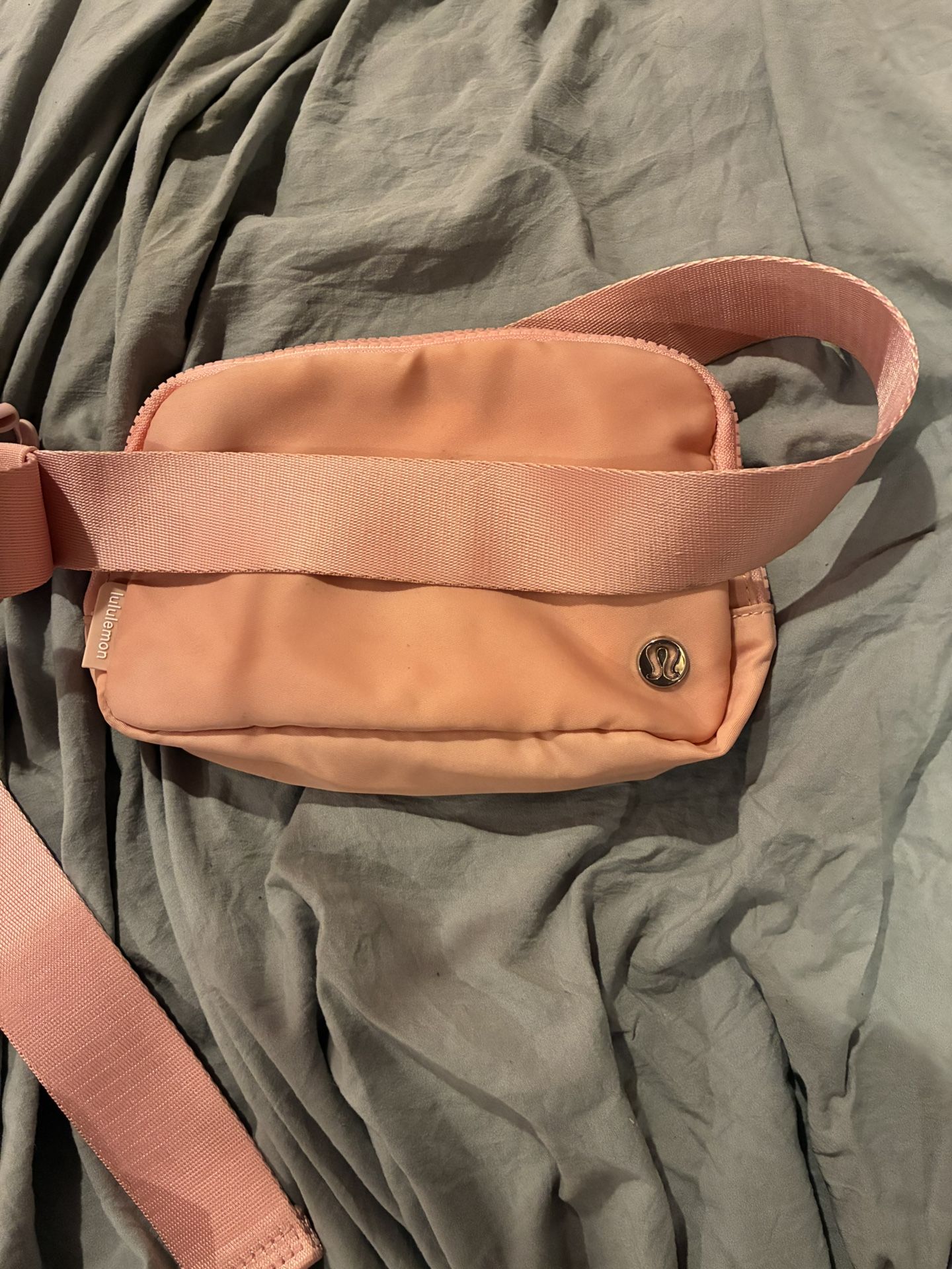 Lululemon Everywhere Belt Bag In Pink !