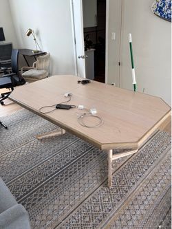 Wood table (free)