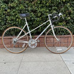 Vintage Peugeot Mixte Road Bike (53cm) Ready to Ride in Splendid Condition