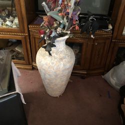 BIG FLOWER VASE