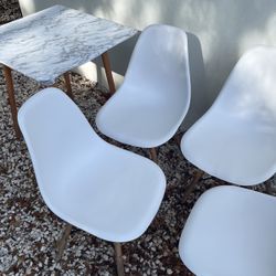 MODERN CHAIRS WITH TABLE 