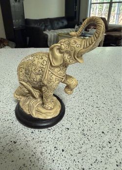 1980'S Vintage Indian Elephant Carving On Resin