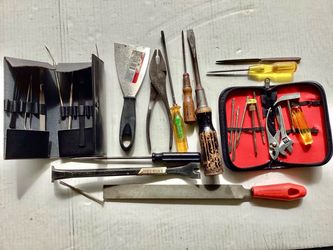 Vtg. 20+ Hand Tools Moulding Lifter, Scraper, Precision Screwdriver, Pliers, Wrench etc. Some Wood Handle