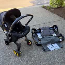 Doona Car Seat & Stroller Combo w/ 2 Bases
