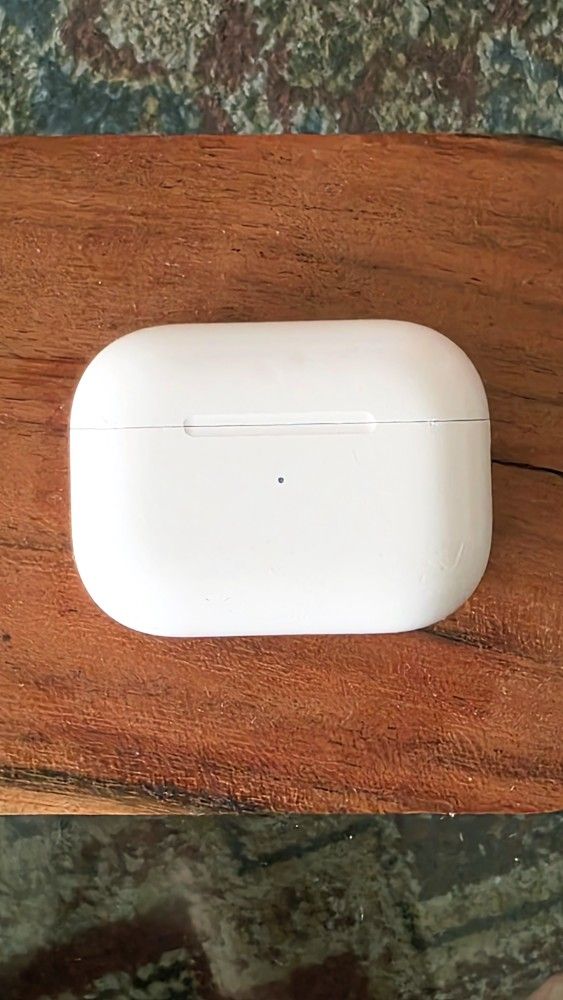 Airpods Pro 2 Lightning Port And Magsafe