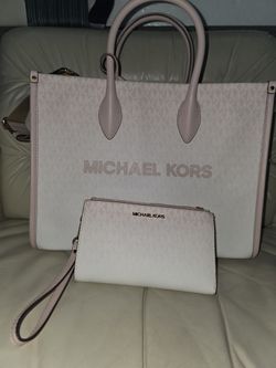 Brand New MICHAEL KORS SET