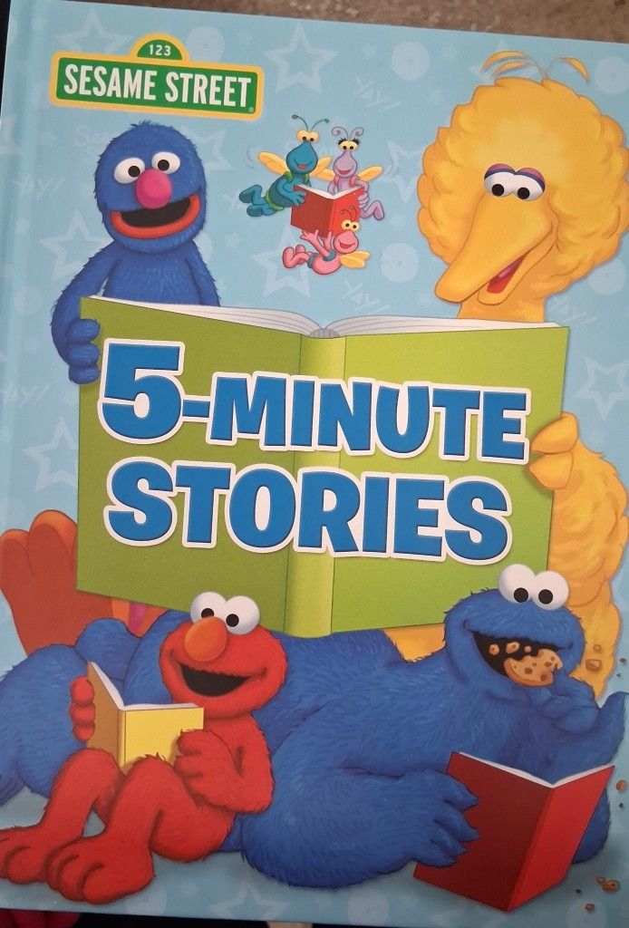 New Sesame Street 5 Minute Stories Book