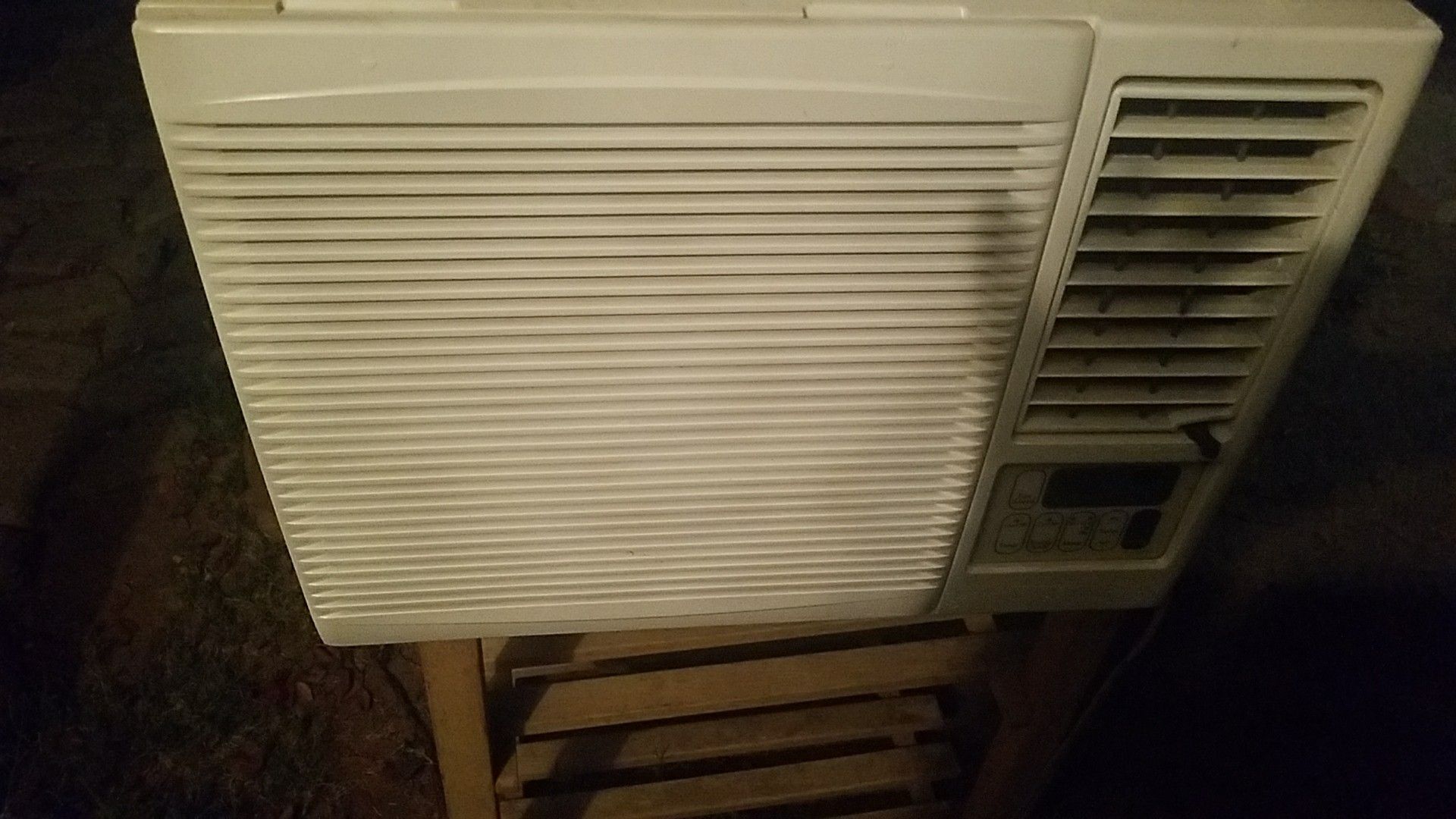 Gold star window unit ac