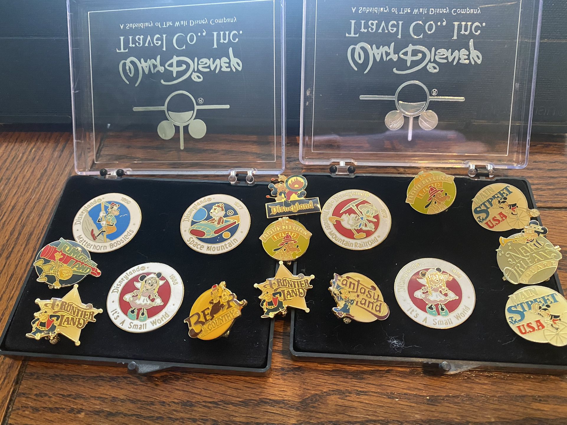 Collectors Disney Pins