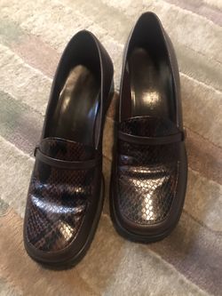 Bandolino (Jilena) Vintage 90s Brown Leather Loafers-Size 8