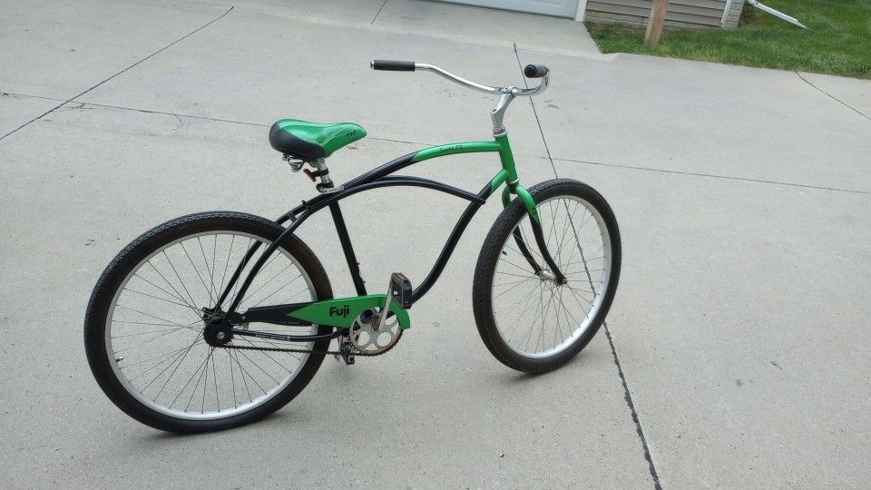 Fuji Sanibel DX 26" Cruiser Bicycle
