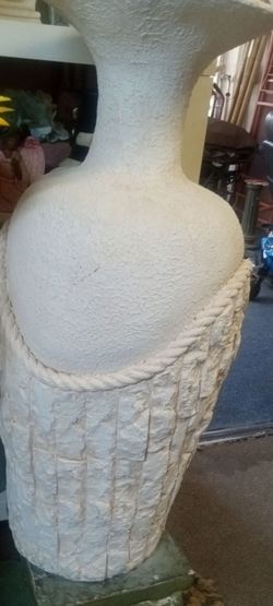 New 32 in very detailed vase high quality masterpiece very detailed