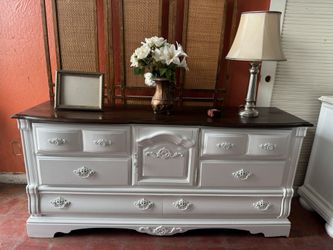 Gorgeous Long Dresser