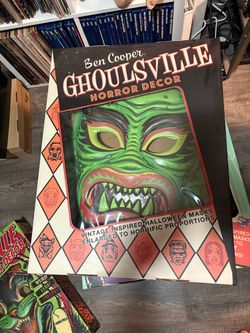 Large Lagoon Creature retro mask