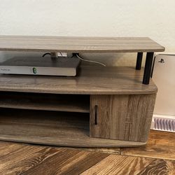 Entertainment console for TV