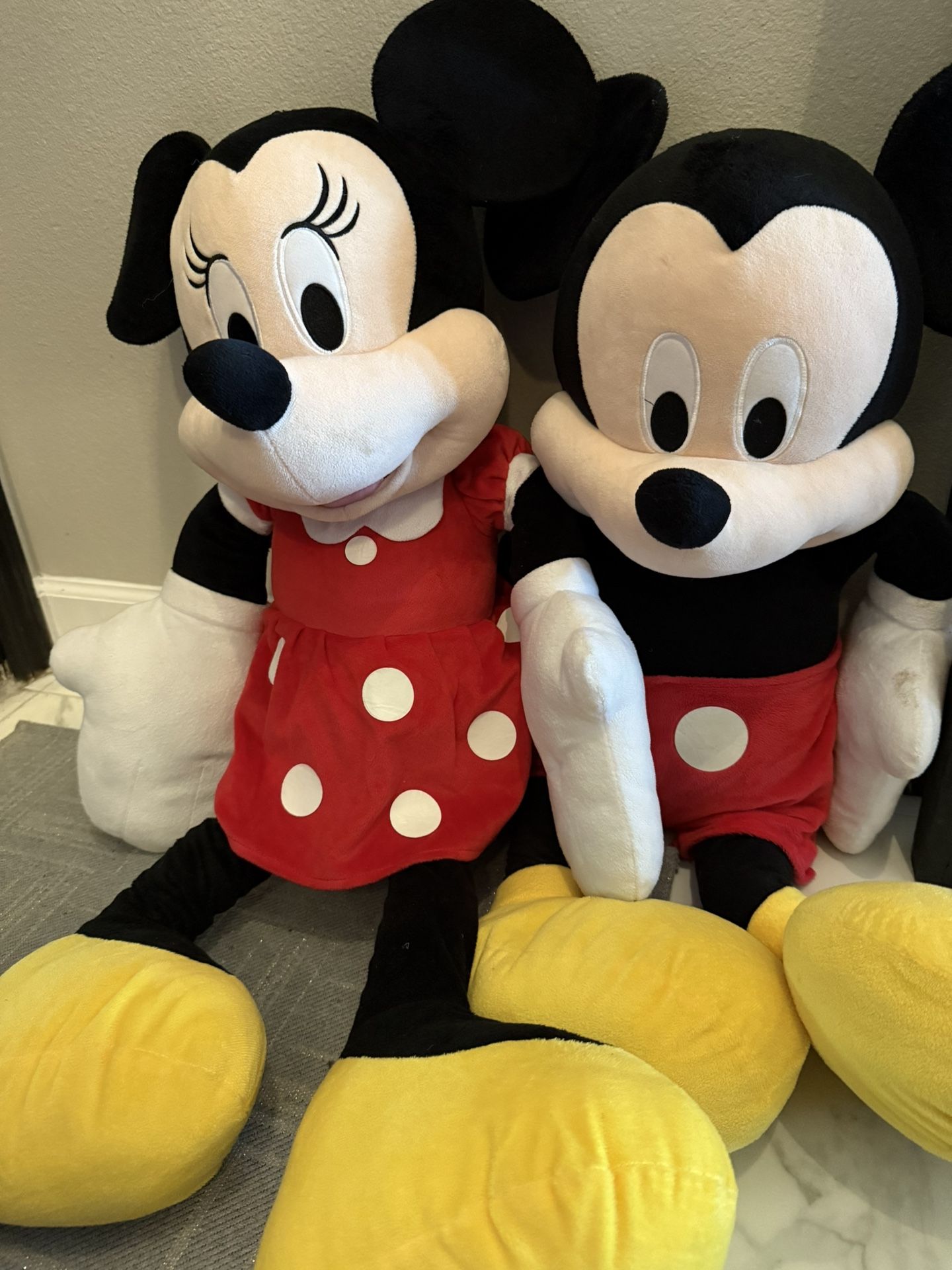 Big Mickey And Minnie