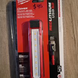 Milwaukee  Red Lithium USB . 3.0 