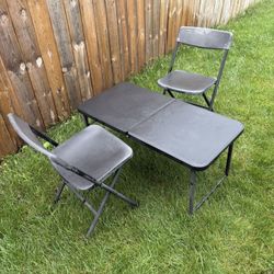 Folding Chairs And Table 