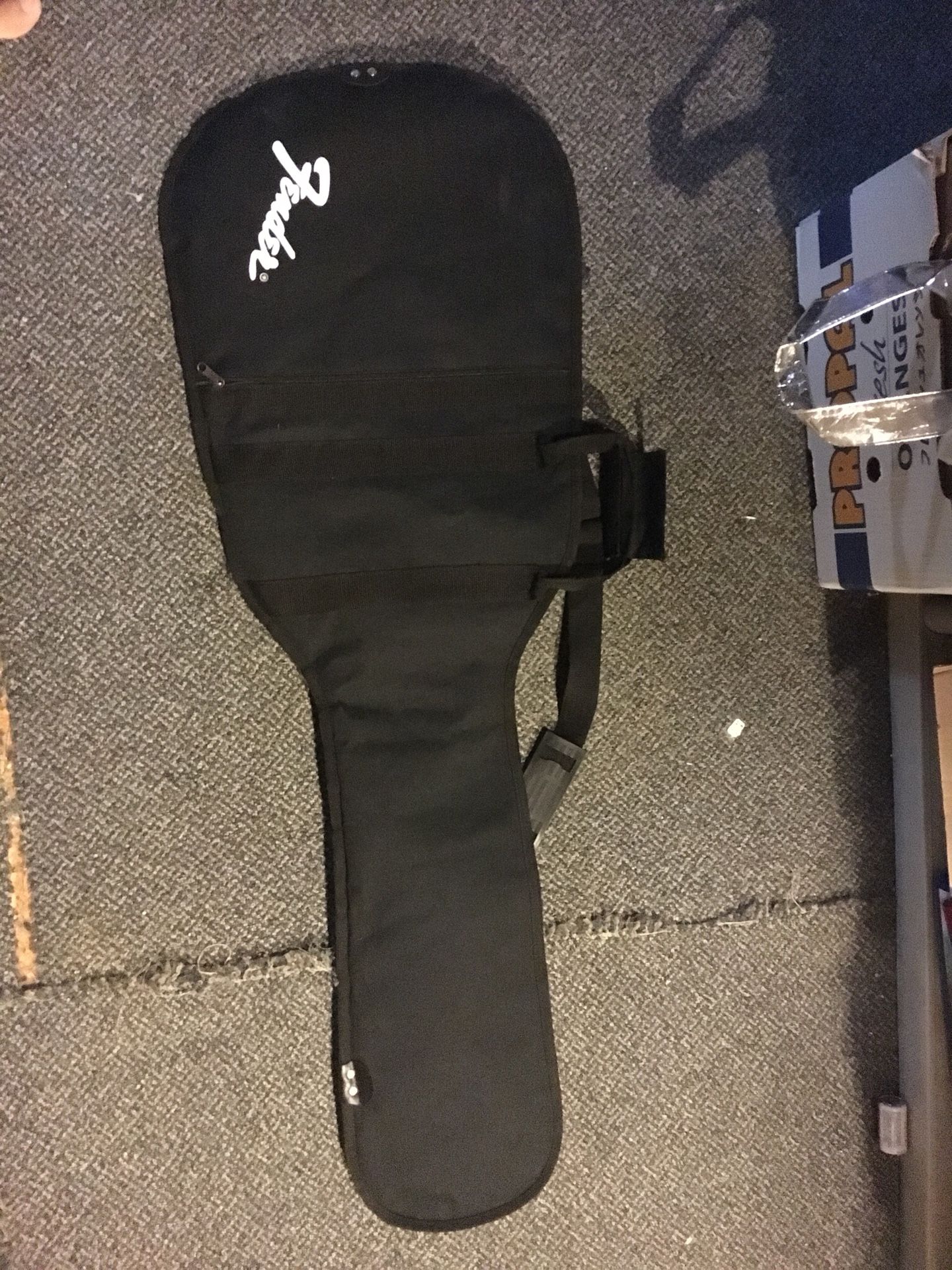 Fender gig bag guitar / bass case
