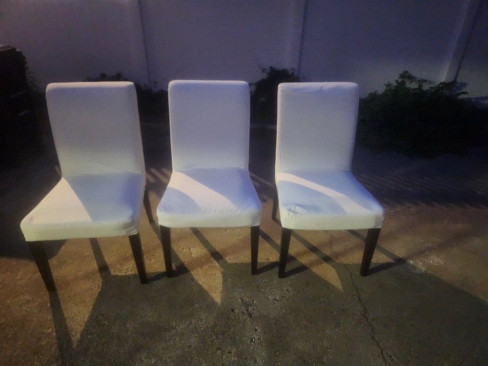 3 Chairs For Dining Table