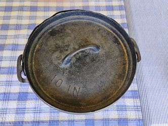 10" Cast Iron Dutch Oven
