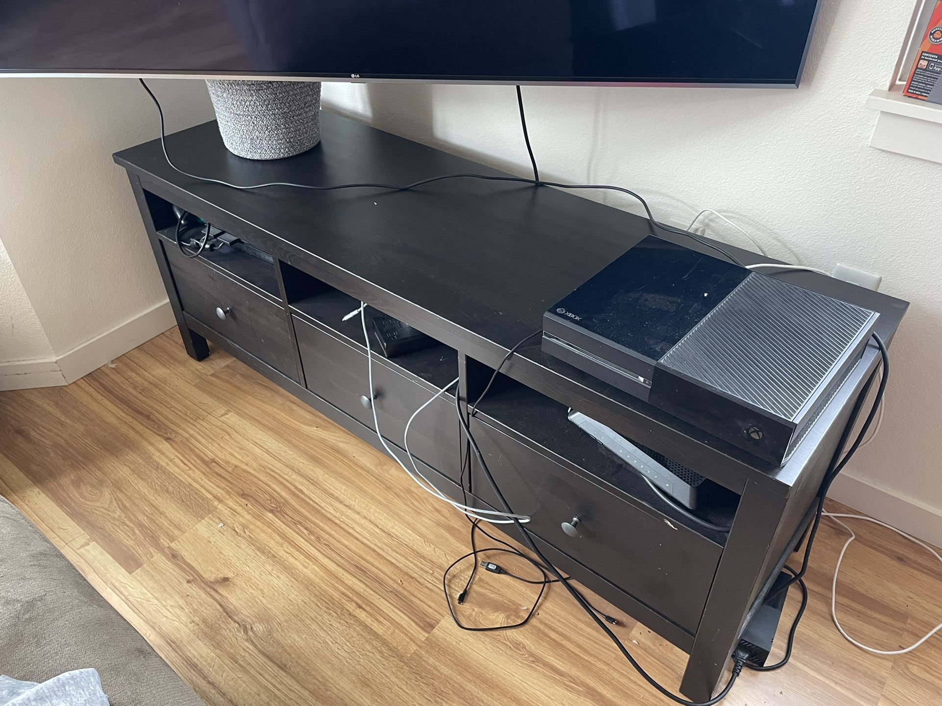 Ikea hemnes TV stand