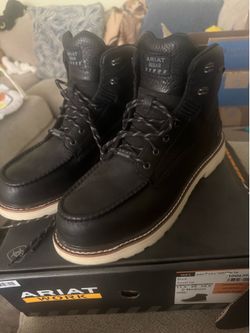 Men work steel boots