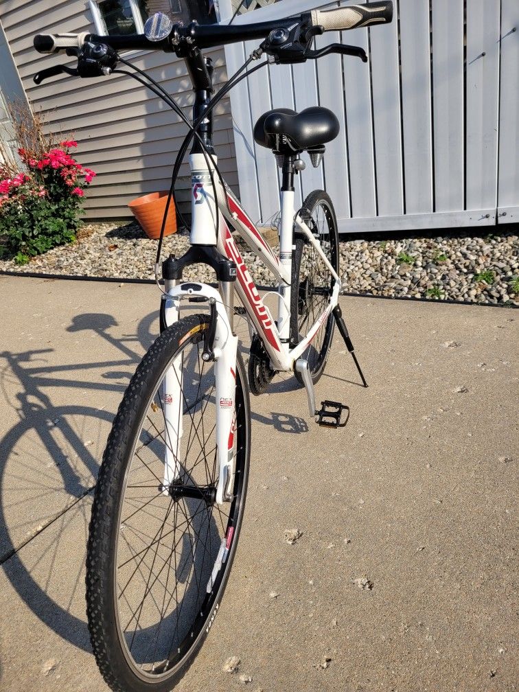 SCOTT SPORSTER LADY 50 L 20" ALUMINUM FRAME 28SPEED TUNED UP AND READY HYBRID