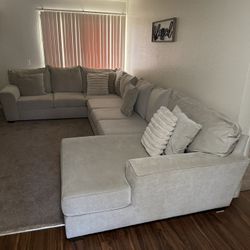 Couch With Chaise