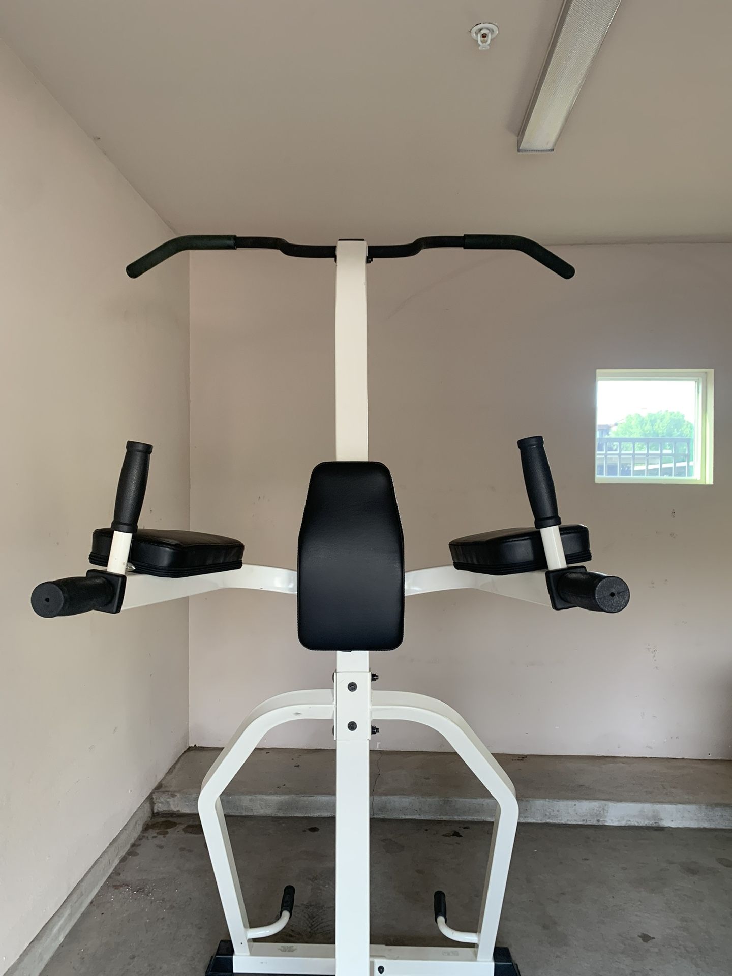 PowerHouse TC 3000 Pull Up Bar