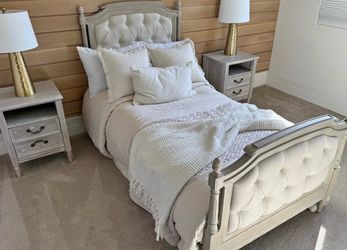 Pottery barn kids bedroom set size twin