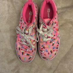 Girls Heelys.  Skate/Shoe Size 2