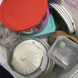 Kitchenware / Dishes