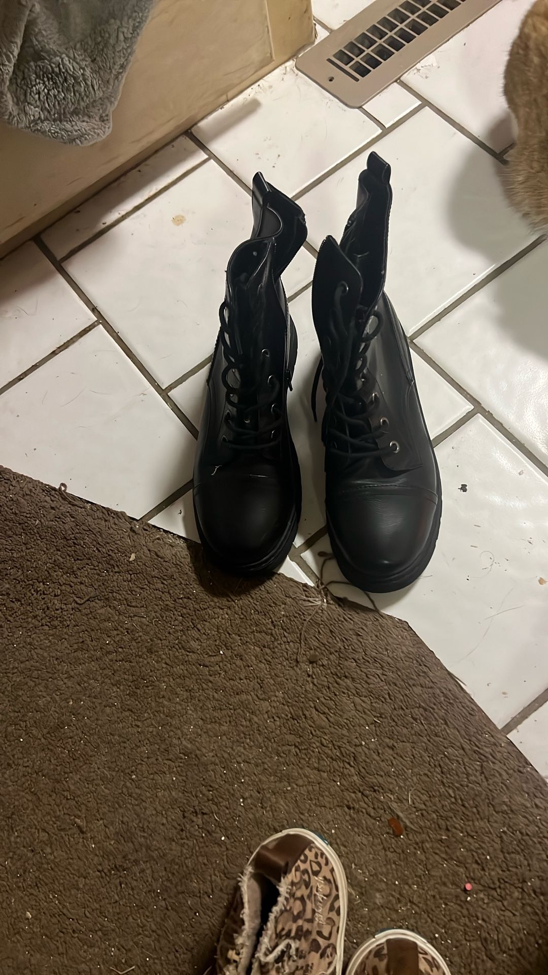 Black Boots