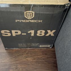 2 brand new subs sealed proreck SP-18X 700 for the pair
