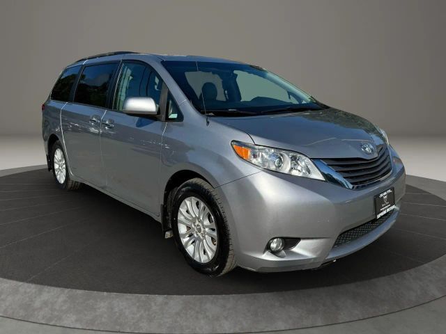 2013 Toyota Sienna