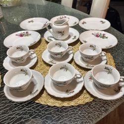 Vintage Porcelain Children’s Tea Set. Made In Japan 19 Piece Set.