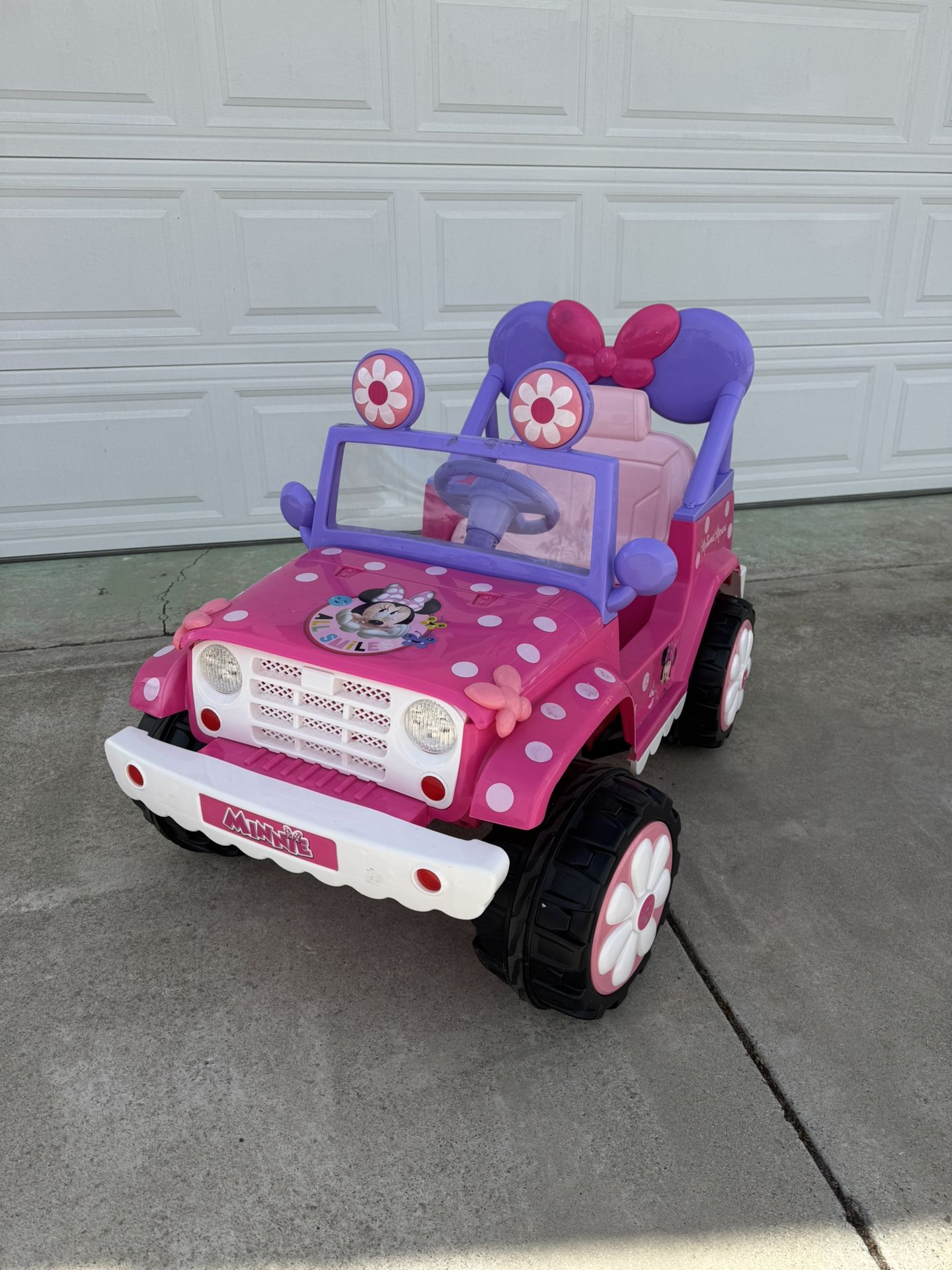 Minnie Mouse Electric Car