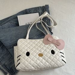 White Hello Kitty Purse!