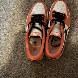 Jordan 1  low og “Starfish”