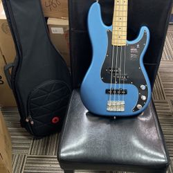 Fender American Performer Precision Bass - Satin Lake Placid Blue with Maple Fingerboard *ACCEPTING OFFERS*