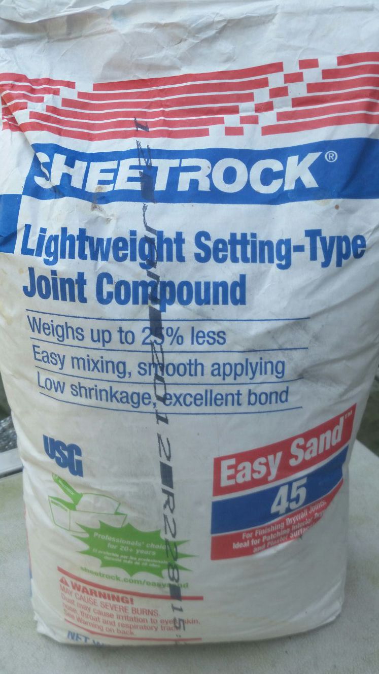 Sheet rock Joint Lightwright Setting Compound