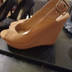 Women's slingback wedges size 7